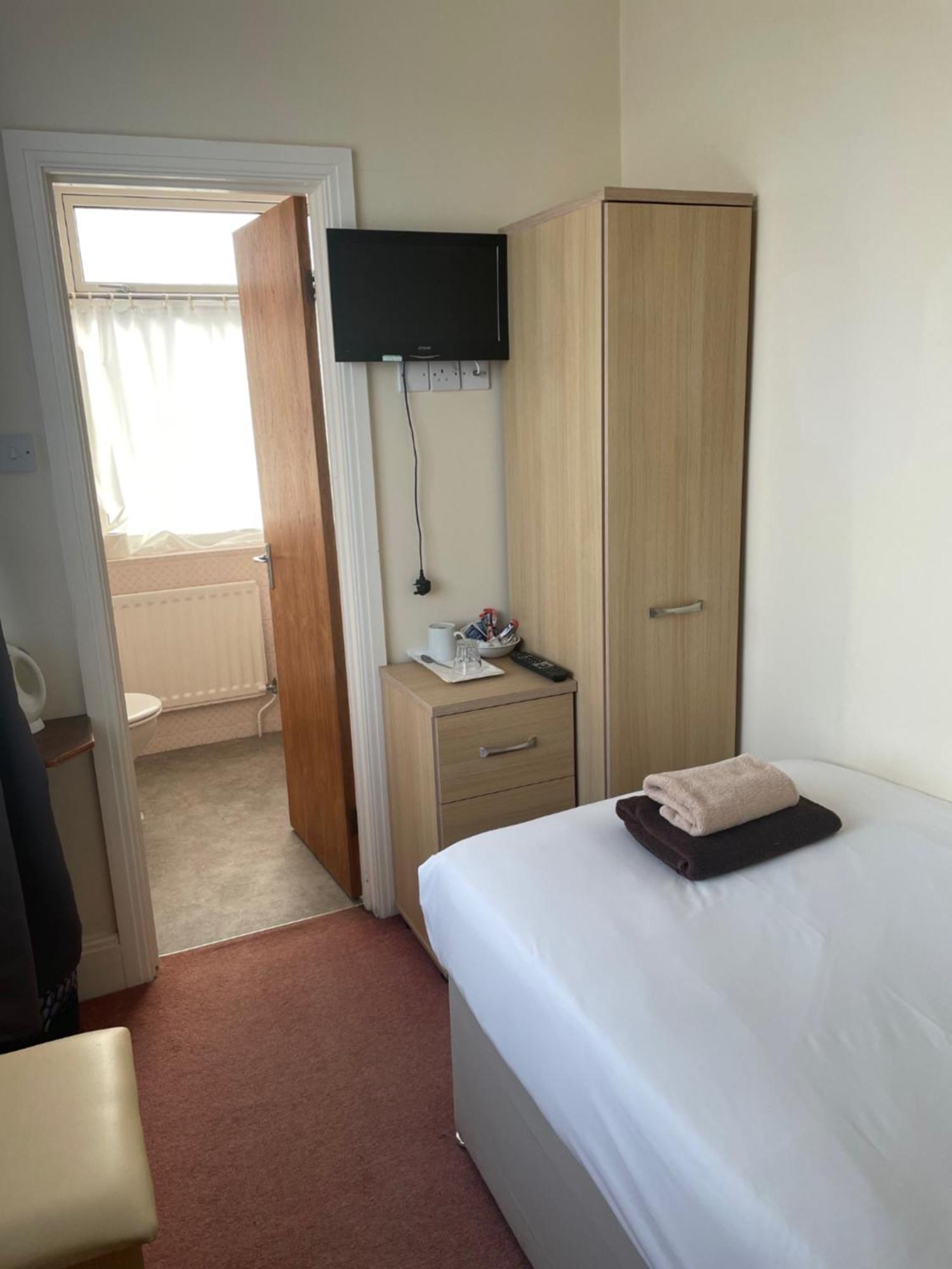 Merlewood Hotel サンダースフット エクステリア 写真