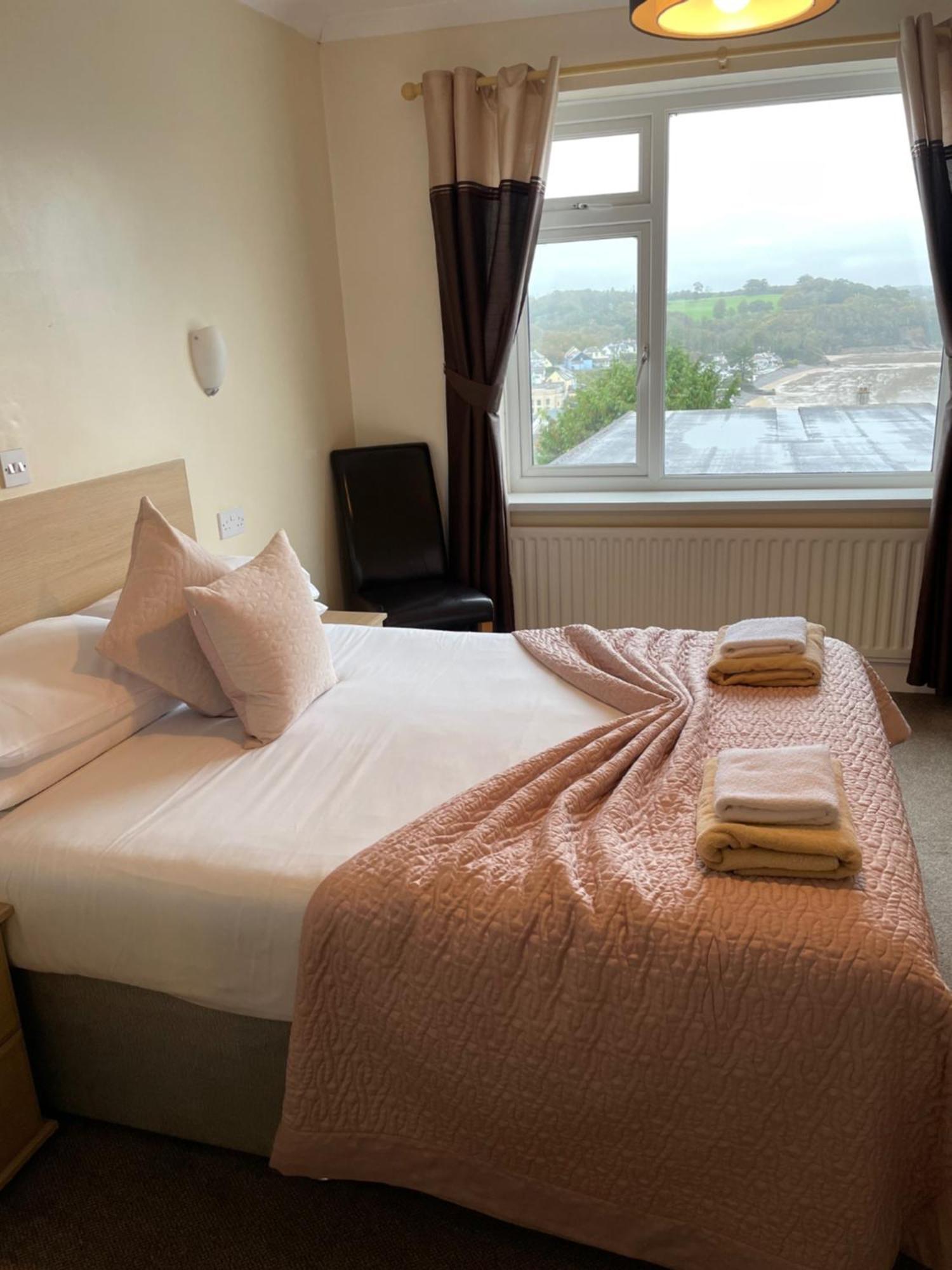 Merlewood Hotel サンダースフット エクステリア 写真