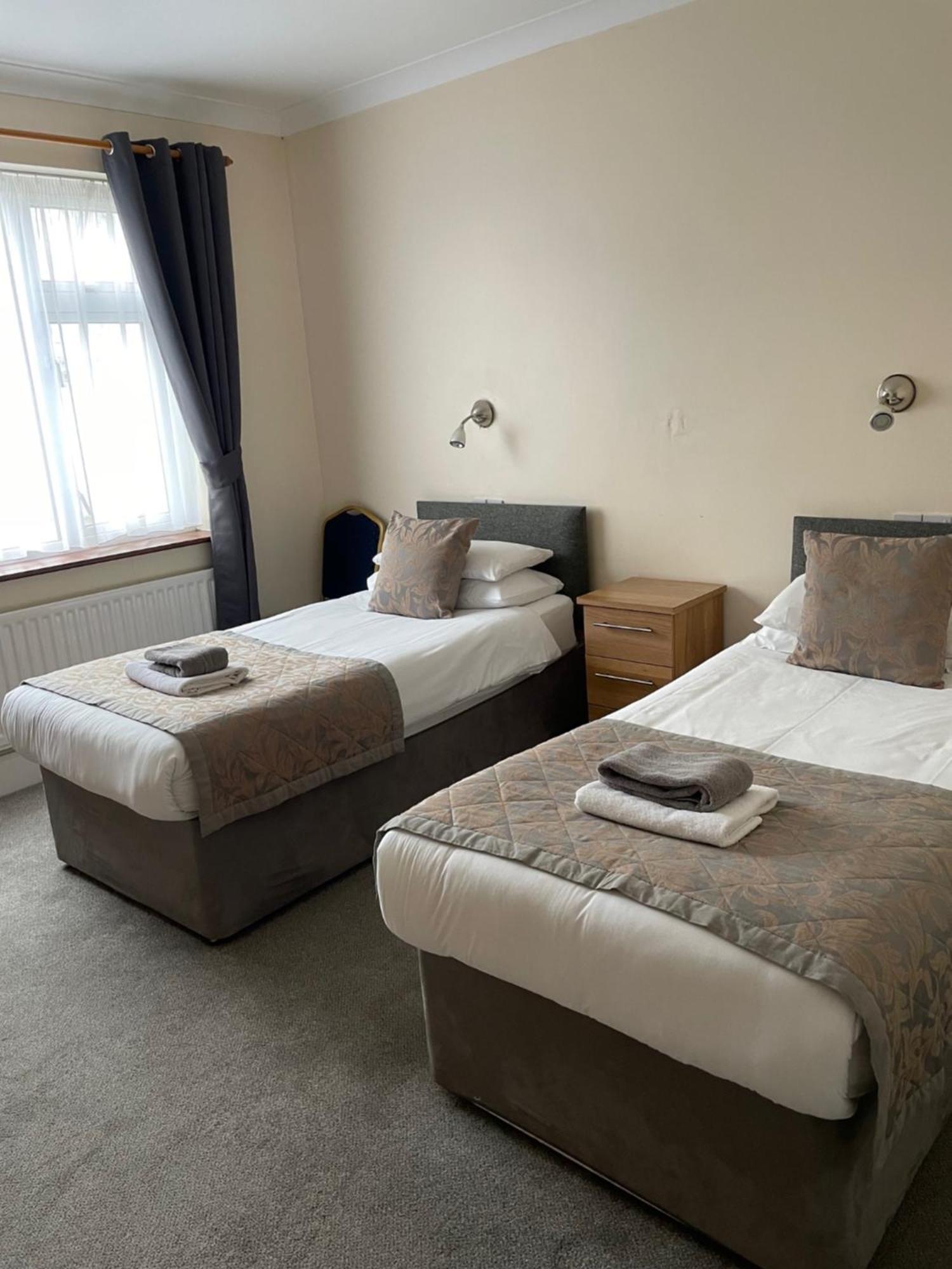 Merlewood Hotel サンダースフット エクステリア 写真
