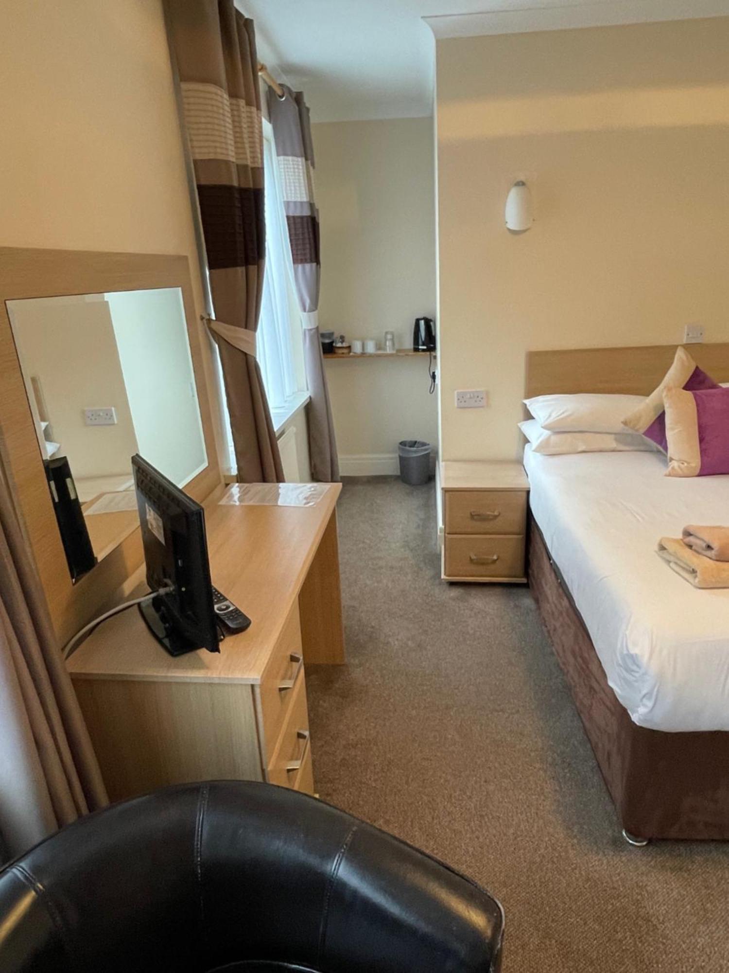 Merlewood Hotel サンダースフット エクステリア 写真