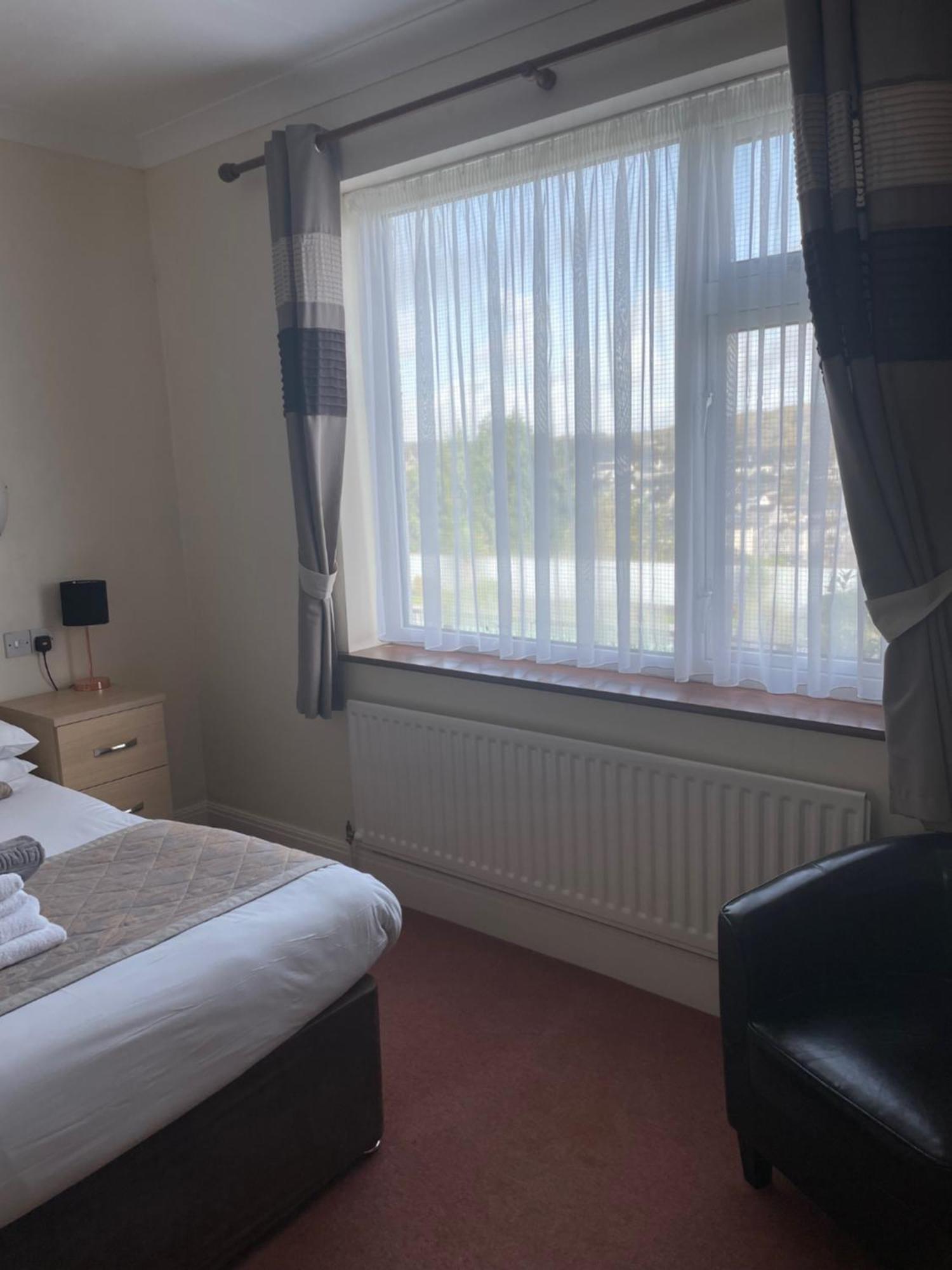 Merlewood Hotel サンダースフット エクステリア 写真