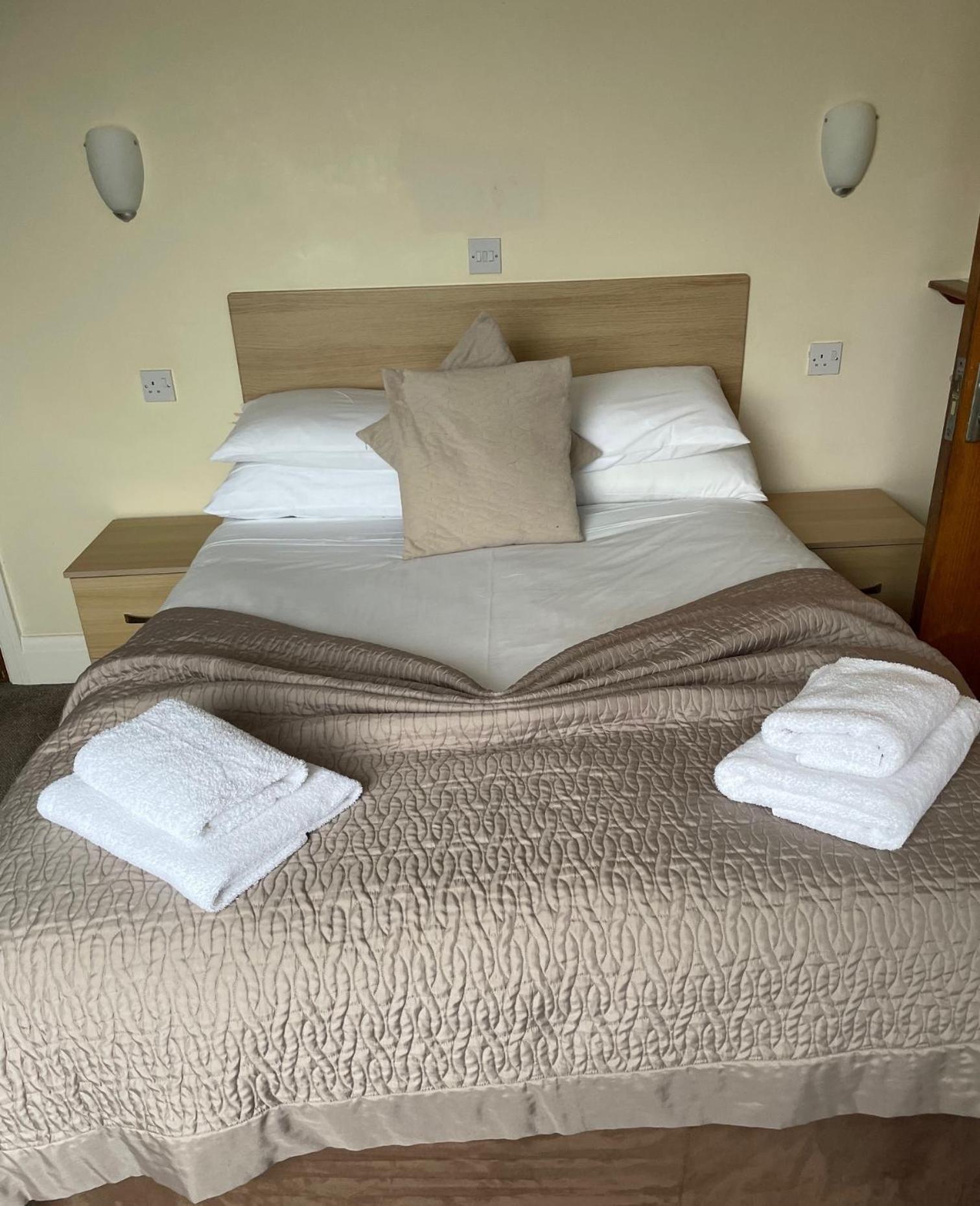Merlewood Hotel サンダースフット エクステリア 写真