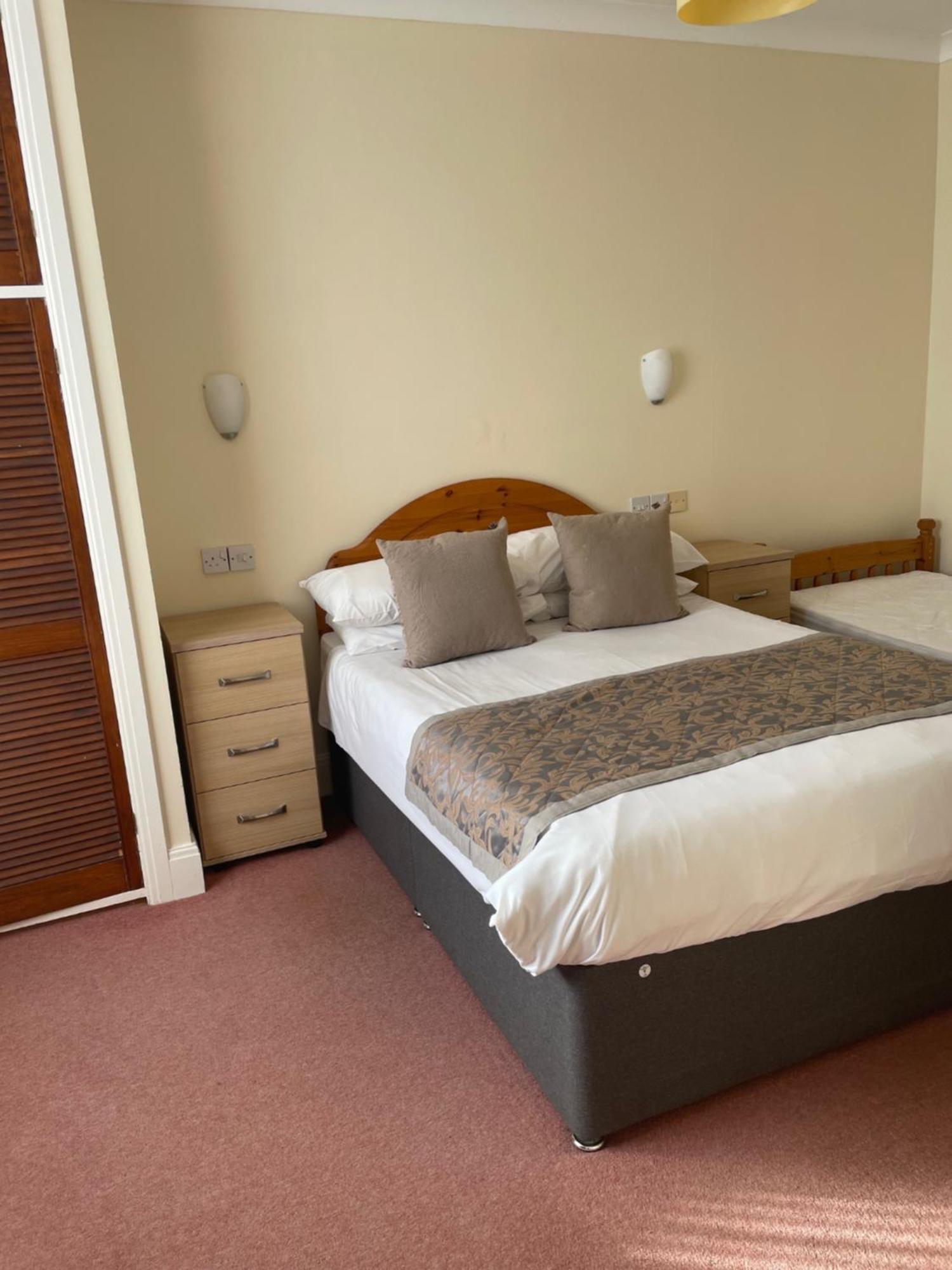 Merlewood Hotel サンダースフット エクステリア 写真